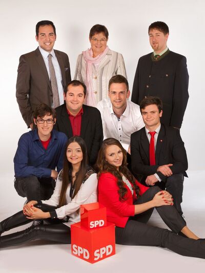 Miteinander für alle Generationen - die jungen Kandidaten der SPD mit Landratskandidatin Christel Engelhard