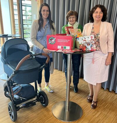 Nicole Bauer, MdB, Stadträtin Mathilde Haindl und Ruth Müller, MdL