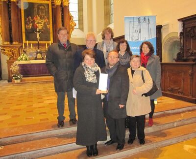Die Mitglieder der Straubinger Christuskirche freuen sich über die Auszeichnung in Regensburg