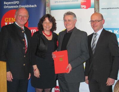 : MdL Franz Maget, Kreisvorsitzende Ruth Müller, Manfred Kellermann, SPD-Vorsitzender Sebastian Hutzenthaler