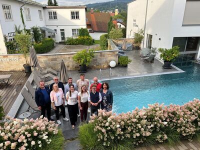 SPD-Delegation beim Wellness-Bereich im Hotel St. Florian in Frauenau