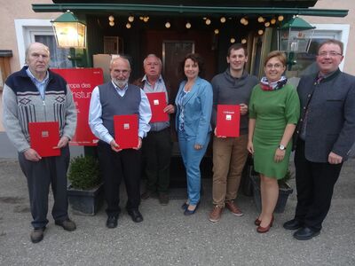 Die Geehrten mit MdL Ruth Müller und der SPD-Führungsspitze