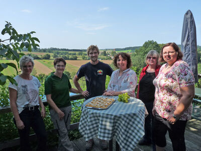 Anita Riederer, Heidi und Stephan Kölnberger, Ruth Müller, MdL, Karin Hagendorn und Christine Erbinger