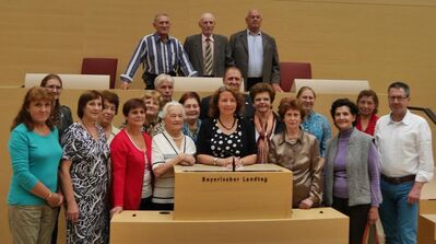 Die Gäste aus Sibirien mit Ruth Müller im Plenarsaal