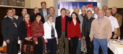 Johanna Werner-Muggendorfer, SPD-Funktionäre mit den Geehrten/Foto LZ