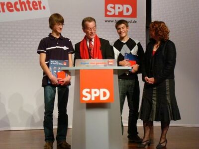 Von links: Christian Ruppik, Franz Müntefering, Peter Oesterreich und Ruth Müller