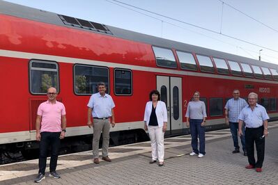 von links, stell. Landrat Sebastian Hutzenthaler, Bürgermeister Peter Forstner, MdL Ruth Müller, Bürgermei