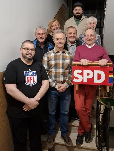 Die neugewählte Vorstandschaft mit Kreisverbandsvertreter Ugur Sahin