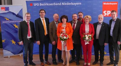 der geschäftsführende Bezirksvorstand der SPD Niederbayern