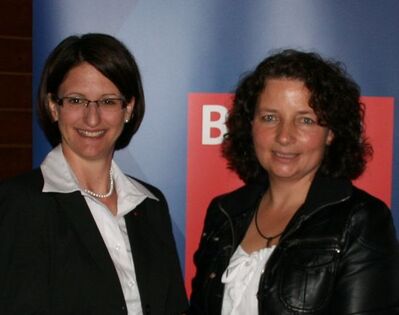 Die beiden Kreisvorsitzenden Kerstin Schanzer und Ruth Müller