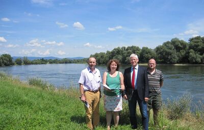 v.l. Kreisrat Ewald Straßßer, die MdLs Ruth Müller und Bernhard Roos sowie Gemeinderat Robert Kröll